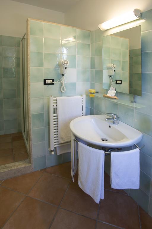 Hotel Vila Bahia Numana Quarto foto